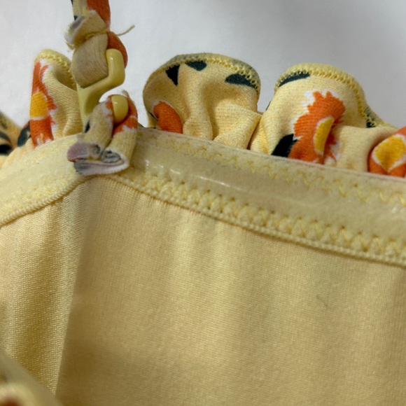 Simons Swimsuit size Large - Picture 5 of 6